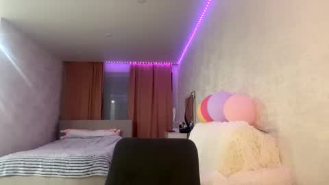 Snapshot of nilsamazuo chatting on November 23, 2025, 2:06 pm Margot online show from November 23, 2025, 2:06 pm