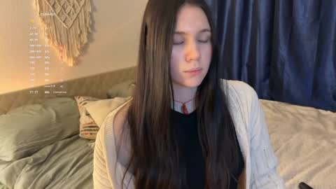 Jennet online show from December 15, 2024, 1:00 pm