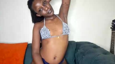 nina_bambi online show from September 26, 2025, 8:57 pm