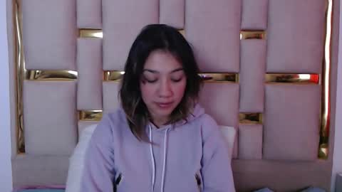 Nina Carther online show from November 13, 2025, 11:09 am