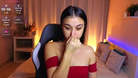 Ketrin online show from December 2, 2025, 2:50 am