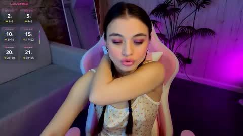 Ketrin online show from February 25, 2026, 2:21 am