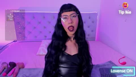 Snapshot of nina_fooxxx chatting on October 20, 2025, 6:03 am Nina Fox online show from October 20, 2025, 6:03 am