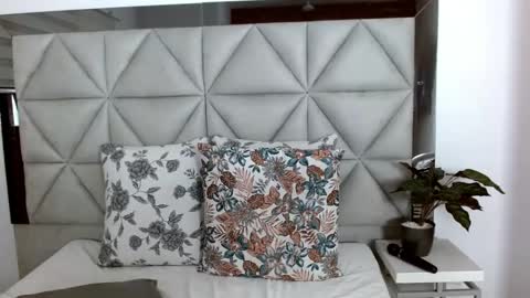  Nina  online show from December 17, 2024, 2:23 am