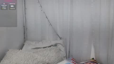 Ninaa fox online show from December 15, 2025, 5:17 pm