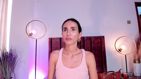 Snapshot of ninacavallli chatting on December 5, 2024, 6:11 pm Nina online show from December 5, 2024, 6:11 pm