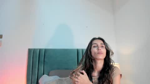 Snapshot of ninacavallli chatting on December 22, 2024, 2:16 pm Nina online show from December 22, 2024, 2:16 pm