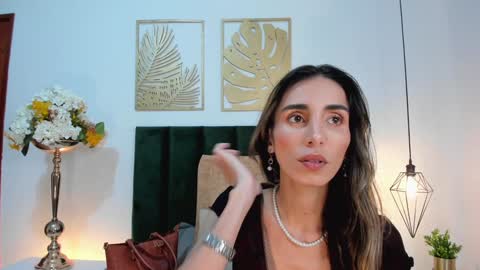 Snapshot of ninacavallli chatting on January 23, 2025, 6:14 pm Nina online show from January 23, 2025, 6:14 pm