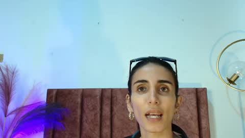 Snapshot of ninacavallli chatting on September 20, 2025, 6:09 pm Nina online show from September 20, 2025, 6:09 pm
