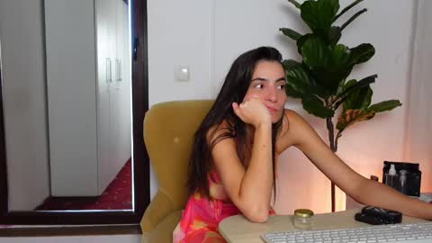 NinaCrystal online show from September 10, 2025, 5:40 am