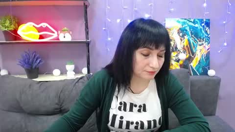 ninaflawlees online show from January 28, 2025, 7:21 pm