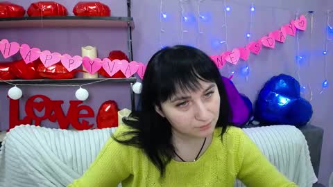 ninaflawlees online show from February 8, 2025, 5:40 am