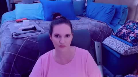 Nina Jaymes online show from April 10, 2026, 10:09 am