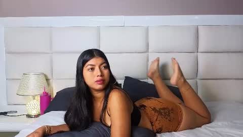 Snapshot of ninaluxx chatting on June 9, 2026, 2:17 pm ninaluxx online show from June 9, 2026, 2:17 pm