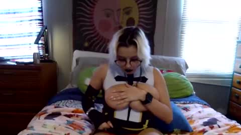 Nina Rei online show from February 23, 2025, 4:13 pm