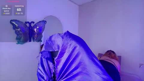 Nina online show from January 13, 2026, 2:44 pm