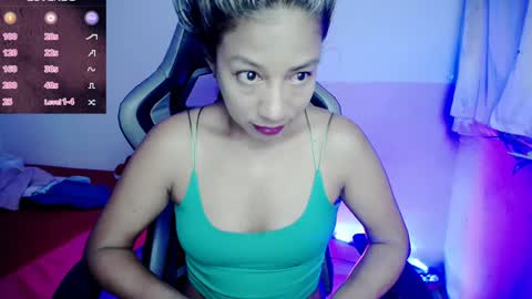 Snapshot of ninatinydoll1 chatting on January 13, 2025, 9:52 am ninatinydoll1 online show from January 13, 2025, 9:52 am