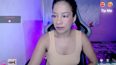 Snapshot of ninatinydoll1 chatting on October 15, 2025, 8:03 am ninatinydoll1 online show from October 15, 2025, 8:03 am