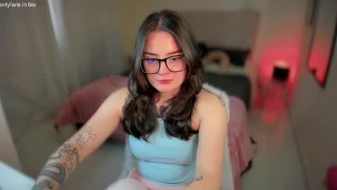 ninavolkov online show from February 8, 2025, 8:53 pm