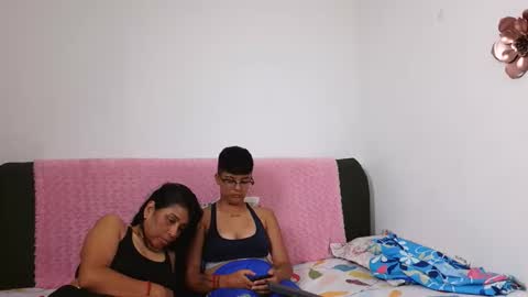 Snapshot of nini_smith chatting on May 8, 2026, 7:36 am nini_smith online show from May 8, 2026, 7:36 am