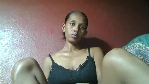 Snapshot of ninie246746 chatting on February 14, 2025, 2:33 pm ninie246746 online show from February 14, 2025, 2:33 pm