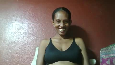 Snapshot of ninie246746 chatting on February 27, 2025, 9:11 am ninie246746 online show from February 27, 2025, 9:11 am