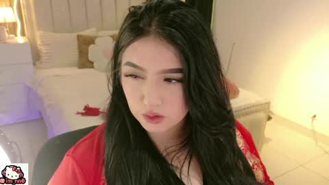 Nina online show from April 15, 2026, 12:45 pm