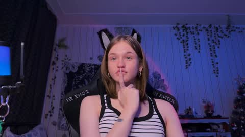 Tears Lora online show from December 28, 2024, 1:28 pm