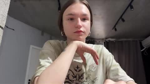 Tears Lora online show from September 19, 2025, 9:00 am