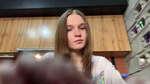 Tears Lora online show from November 7, 2025, 9:31 am