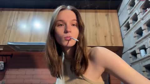 Tears Lora online show from December 15, 2025, 6:28 am