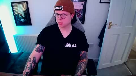 Snapshot of nlrb93 chatting on December 15, 2024, 2:05 pm BNate93 online show from December 15, 2024, 2:05 pm