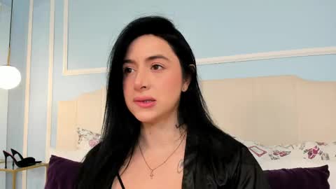 Noa Blue online show from April 19, 2026, 8:11 pm