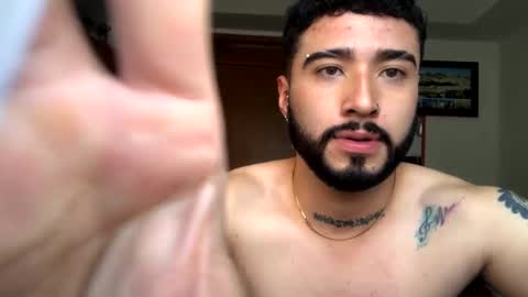 noa_bonucci online show from February 21, 2025, 6:04 pm