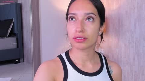 Noah  online show from December 15, 2025, 4:06 am