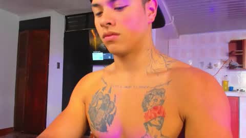 noah_223 online show from November 8, 2025, 3:34 pm