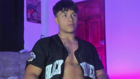 noah_223 online show from March 20, 2026, 5:12 am