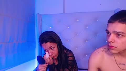 Zoe  online show from December 17, 2025, 3:56 am