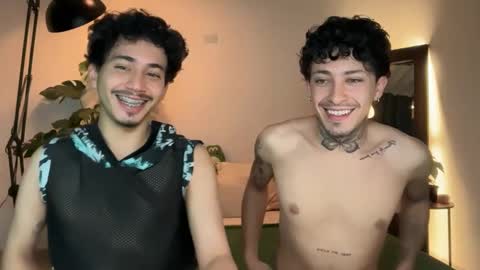 noah_and_steven online show from May 22, 2026, 11:43 pm