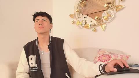 Noah online show from September 22, 2025, 1:24 pm