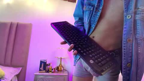 Noah online show from October 11, 2025, 5:39 am