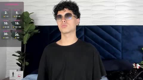 noah_dupont_ online show from September 20, 2025, 7:15 pm