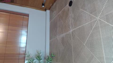 noah_dupont_ online show from February 13, 2026, 12:01 pm