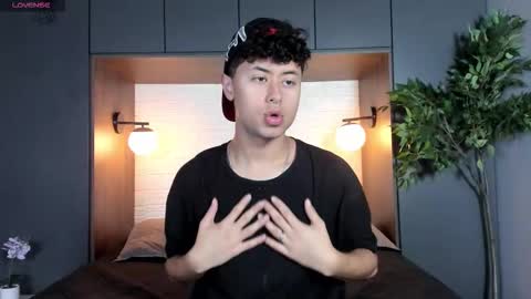 noah_dupont_ online show from February 28, 2026, 11:55 am