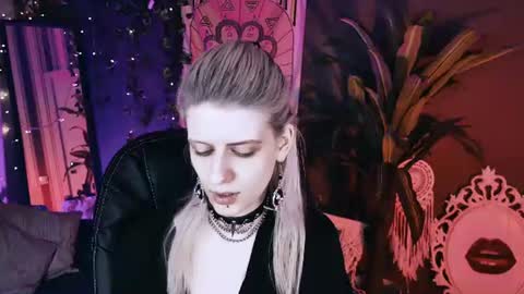 Snapshot of noah_elmer chatting on June 17, 2026, 5:36 pm REAL name LiaDM are always open online show from June 17, 2026, 5:36 pm