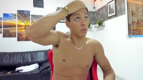 noah_flynn1 online show from June 12, 2026, 11:31 am
