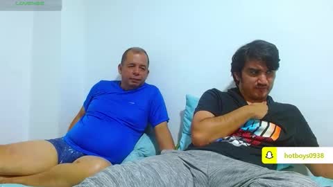 noah_meyer_ online show from October 26, 2025, 12:05 am