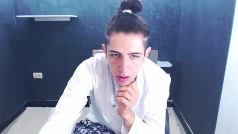 noah_sokolov online show from January 8, 2026, 5:48 pm