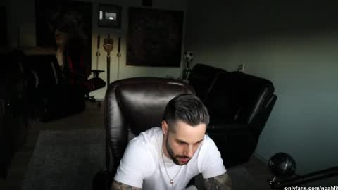 Noah Fitt online show from April 23, 2026, 2:57 am