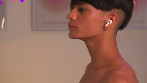 Noah     online show from March 9, 2025, 6:11 pm